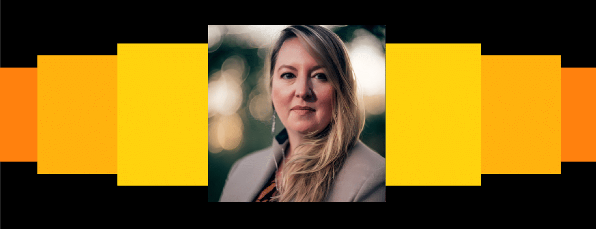 Amy Moulton headshot